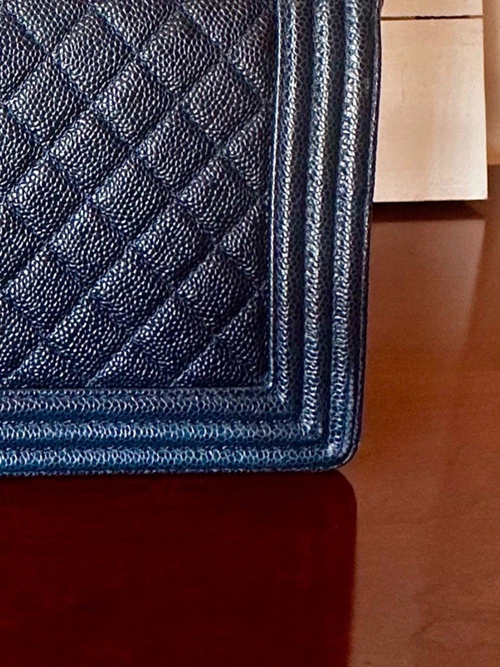 CHANEL Dark Navy Quilted Boy Flap Shoulder Bag with Gold Chain - Picture 4 of 16